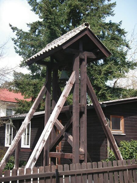 Datei:Ev Kirche 01 b Glockenturm.jpg