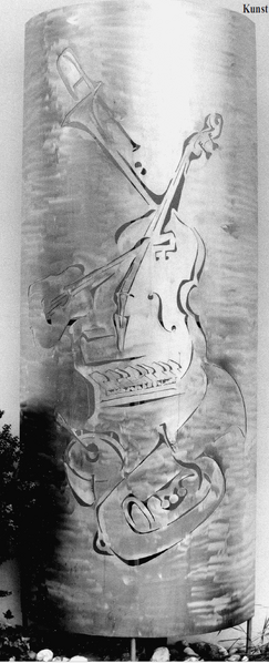 Datei:Hans Riesers Stele bei der Kreismusikschule.png