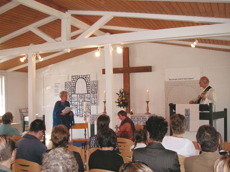 Datei:Ev Kirche 06 Gottesdienst.jpg